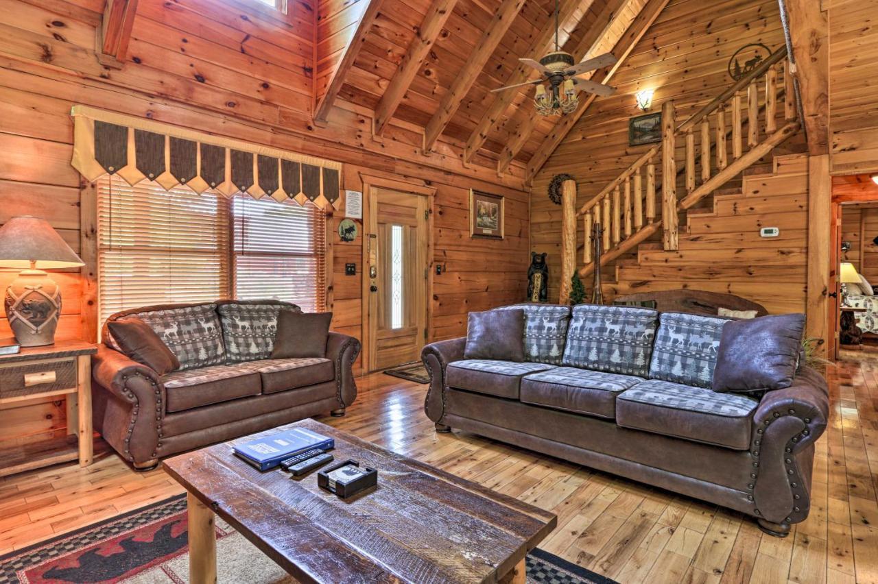 Pigeon Forge Getaway With Covered Patio And Hot Tub! Dış mekan fotoğraf