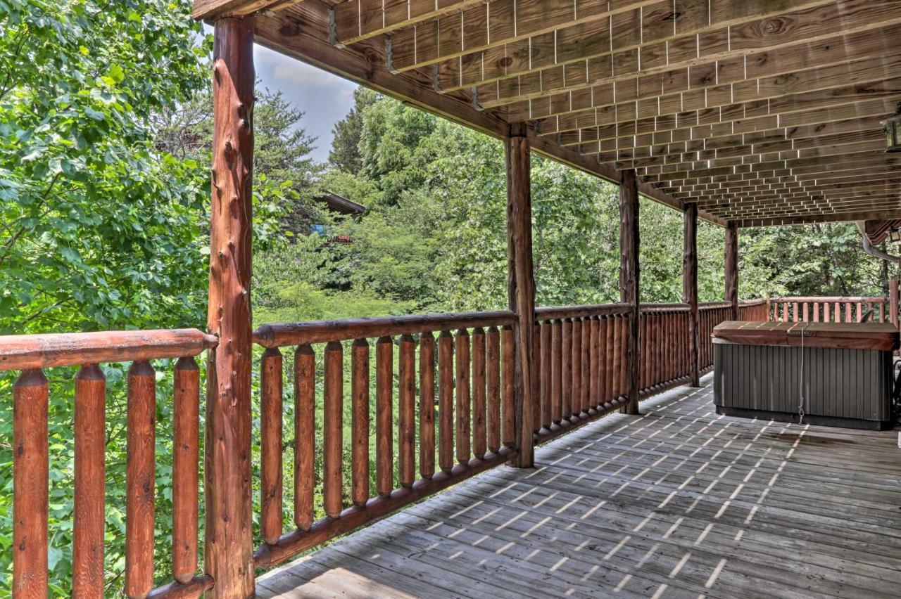 Pigeon Forge Getaway With Covered Patio And Hot Tub! Dış mekan fotoğraf