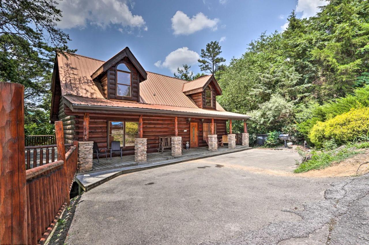 Pigeon Forge Getaway With Covered Patio And Hot Tub! Dış mekan fotoğraf